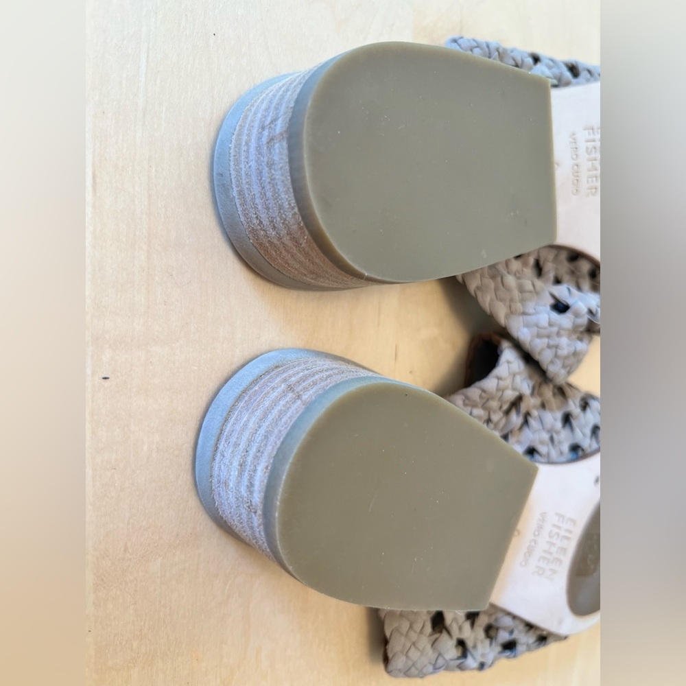 Eileen Fisher Women’s Woven Tan Slide Sandals - Picture 10 of 10
